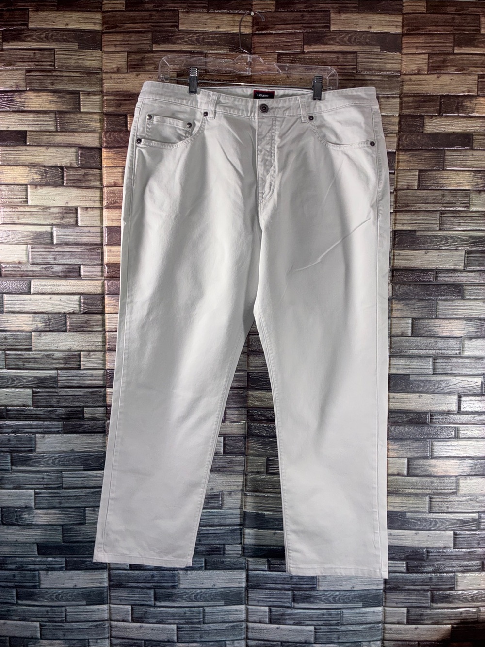 EUC Men's White UnTuckit Chinos- Classic Straight Fit 5 Pocket 36x27